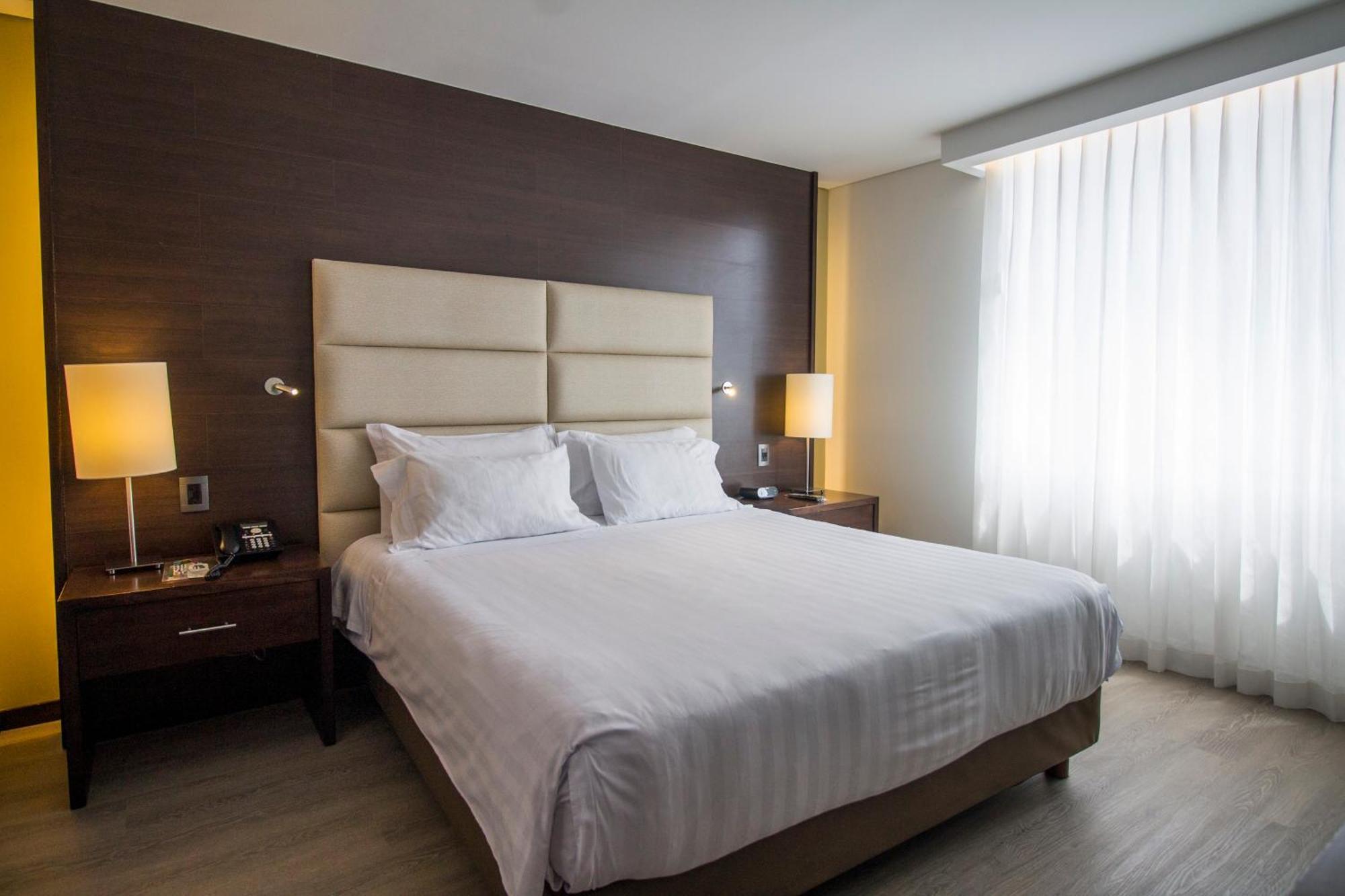 Estelar Milla De Oro 5* Medellín